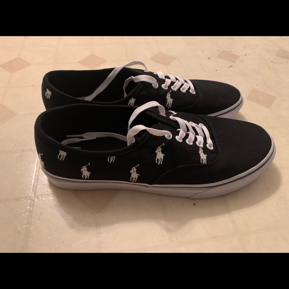 Men’s Keaton Canvas Pony Sneakers size 11